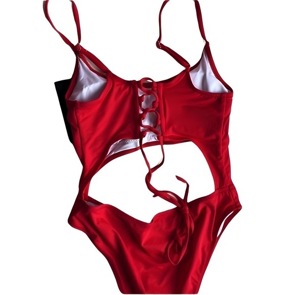 Lace Up Elegance:‎ Meyeeka Women's Monokini Swimsuit in a Medium - Picture 4 of 6